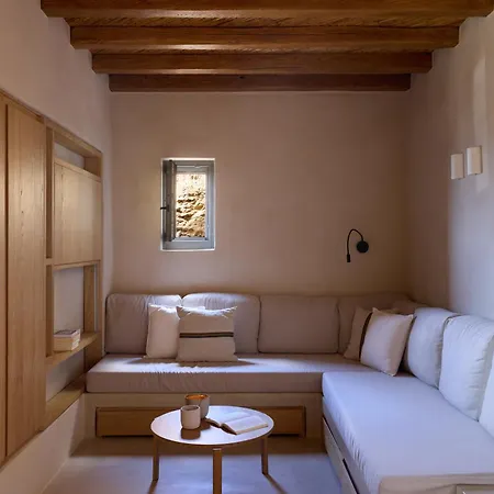 Mousti's Cell Apartment Serifos Town